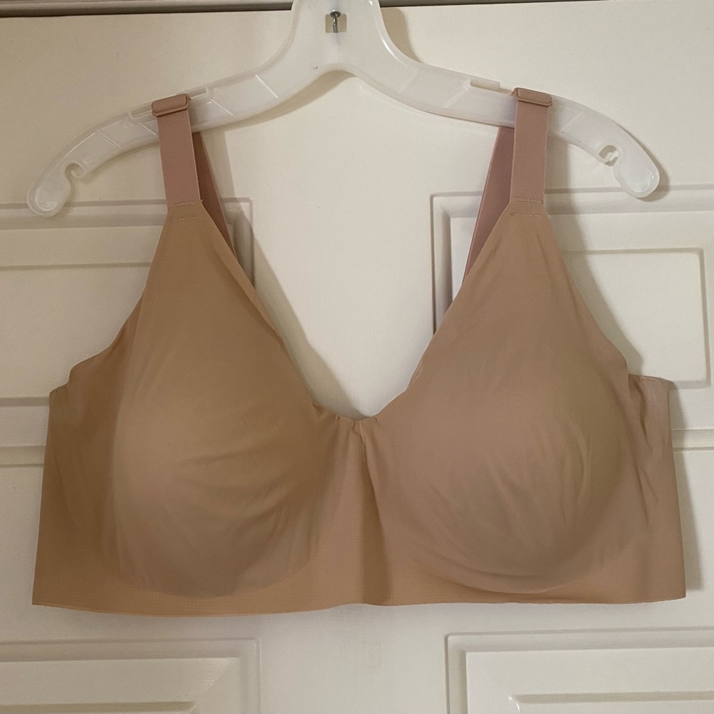 Seamless Tan Bra